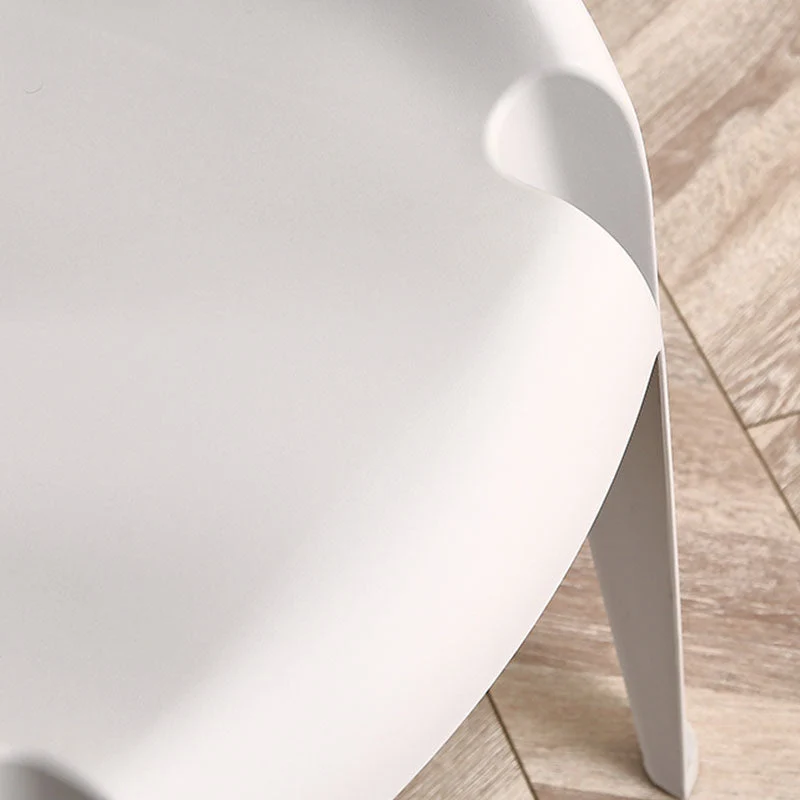 Sedia moderna con braccioli plastica con schienale aperto per sala da pranzo e camera da letto Clearhalo