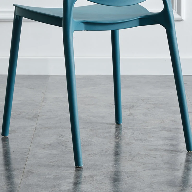 Sedia moderna impilabile da pranzo senza braccioli con schienale aperto per cucina con gambe plastica Clearhalo