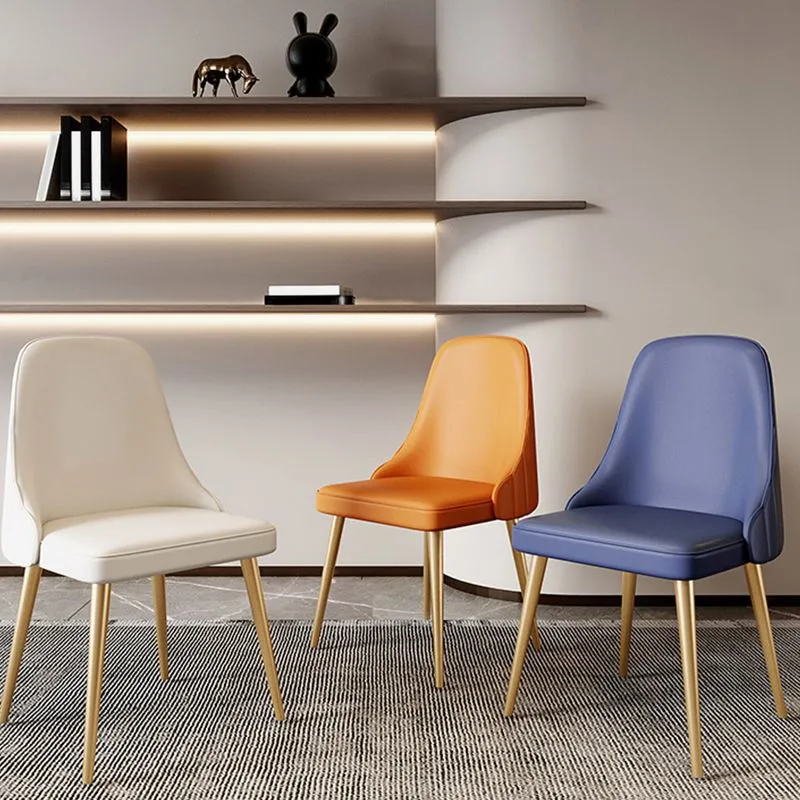 Sedia moderna pelle senza braccioli Sedia Parsons con schienale imbottito e base metallo Clearhalo
