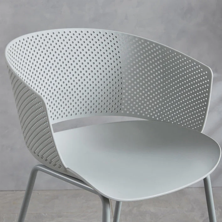 Sedia moderna plastica Parsons Chair con finitura opaca per interni Clearhalo