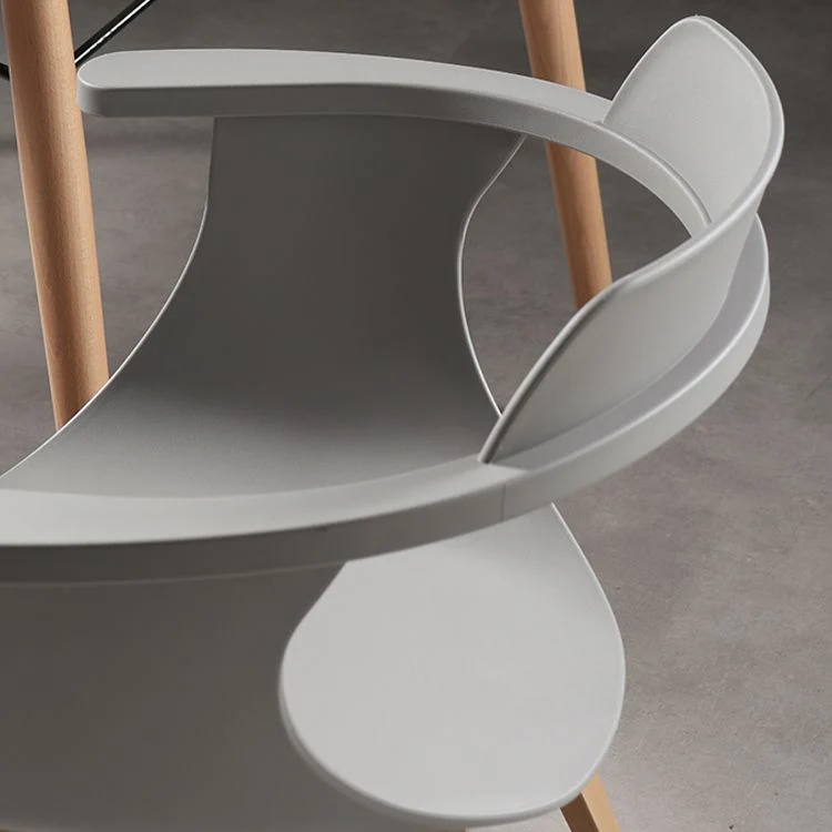 Sedia moderna da pranzo con schienale aperto e gambe metallo per cucina Clearhalo