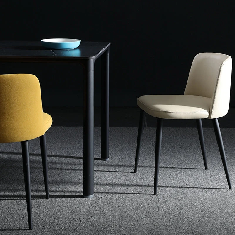 Sedia Parsons Chair metallo stile moderno imbottita con gambe nere Clearhalo