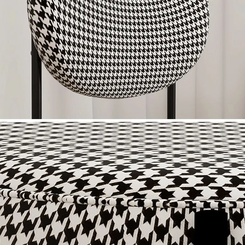 Sedia da pranzo con schienale aperto e finitura opaca metallo stile glamour per uso domestico Clearhalo