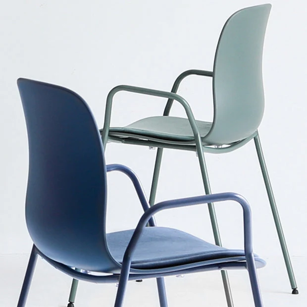 Sedia da pranzo con schienale massiccio e finitura opaca per sala riunioni plastica industriale Clearhalo