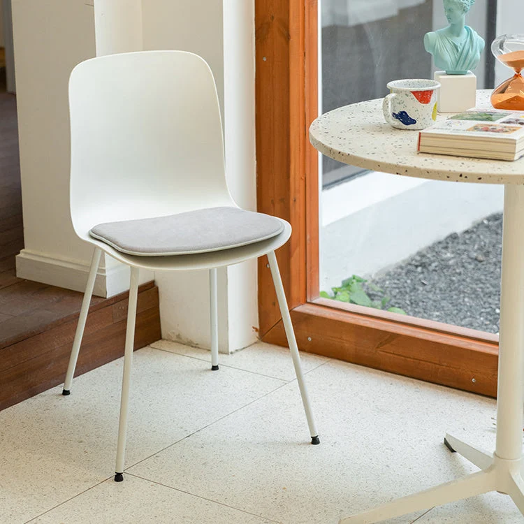 Sedia da pranzo contemporanea Sedie laterali senza braccioli con gambe metallo per cucina Clearhalo