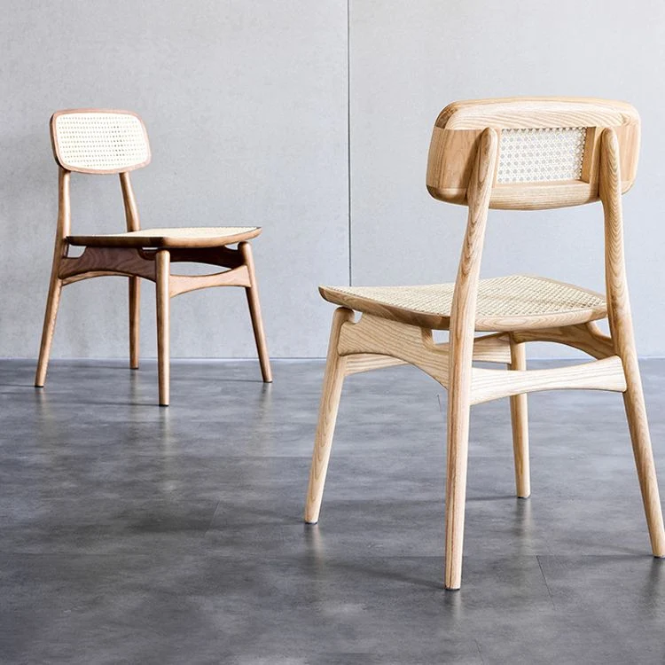 Sedia da pranzo contemporanea senza braccioli legno massello con schienale aperto per la casa Clearhalo