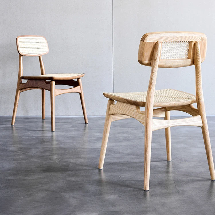Sedia da pranzo contemporanea senza braccioli legno massello con schienale aperto per la casa Clearhalo