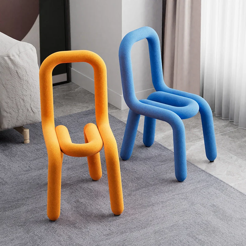 Sedia da pranzo curva velluto di design stile sedia con schienale aperto e finitura opaca Clearhalo