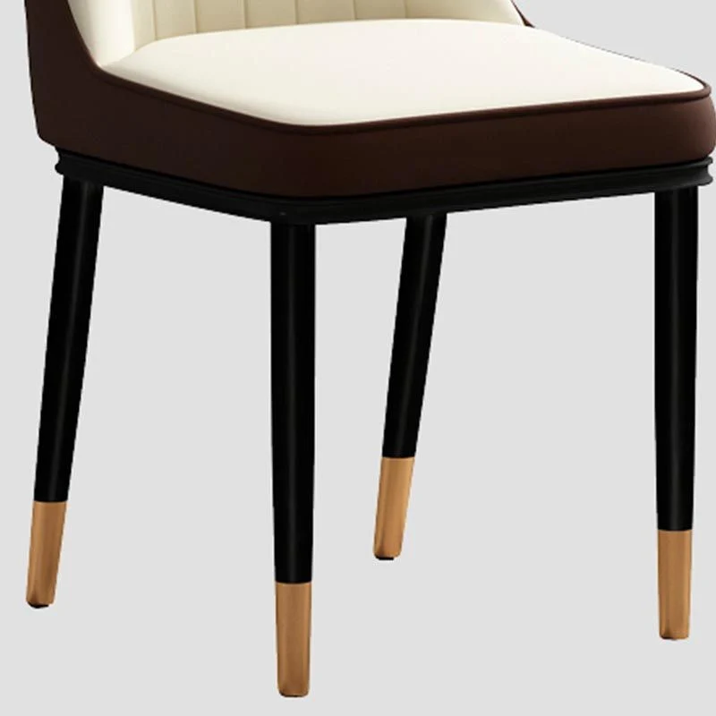 Sedia da pranzo Glam ecopelle Parsons Chair con 4 gambe finitura opaca per la casa Clearhalo