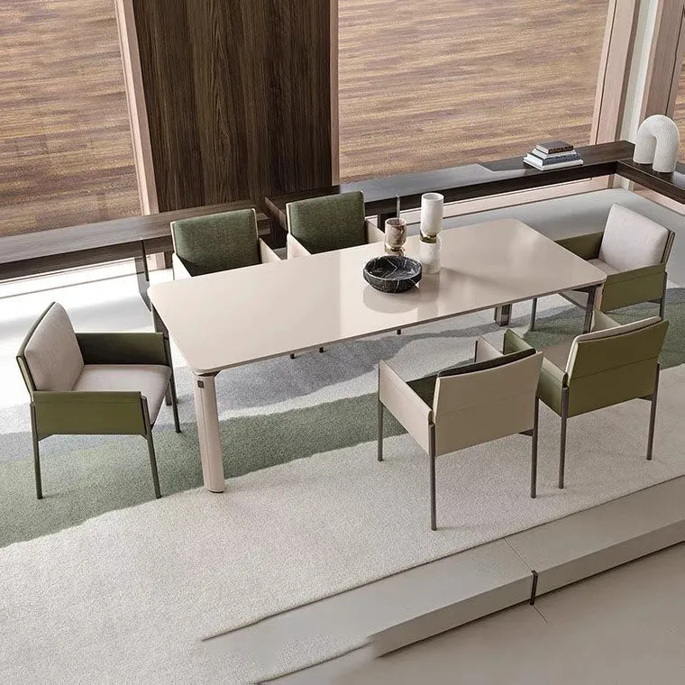 Sedia da pranzo imbottita con braccioli da pranzo con schienale solido per ristorante stile designer Clearhalo