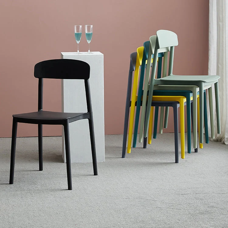 Sedia da pranzo impilabile plastica con schienale aperto per la casa contemporanea Clearhalo