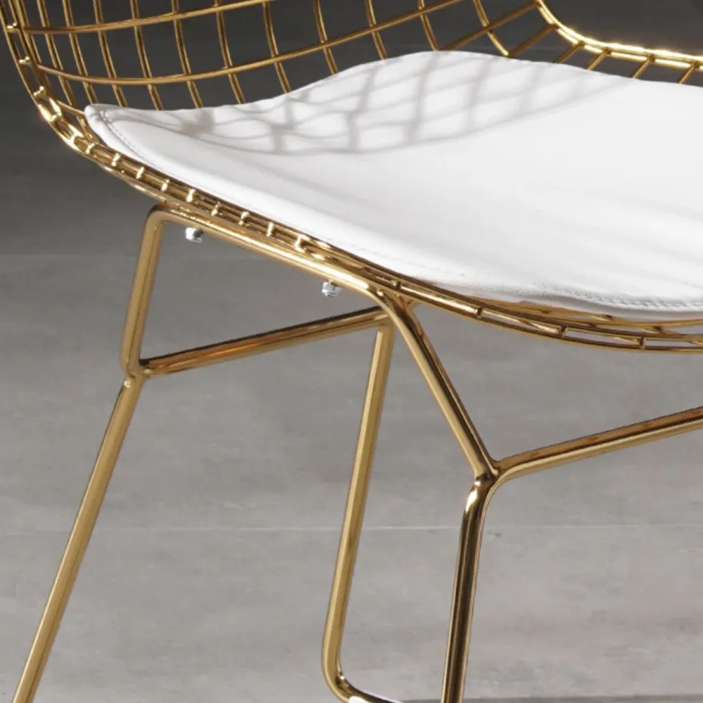 Sedia da pranzo laterale metallo glamour. Sedia imbottita senza braccioli con schienale incrociato Clearhalo