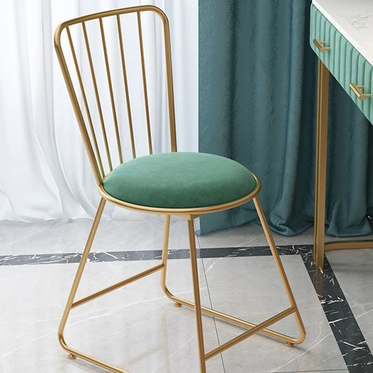 Sedia da pranzo laterale per sala da pranzo con gambe dorate e imbottite glamour Clearhalo