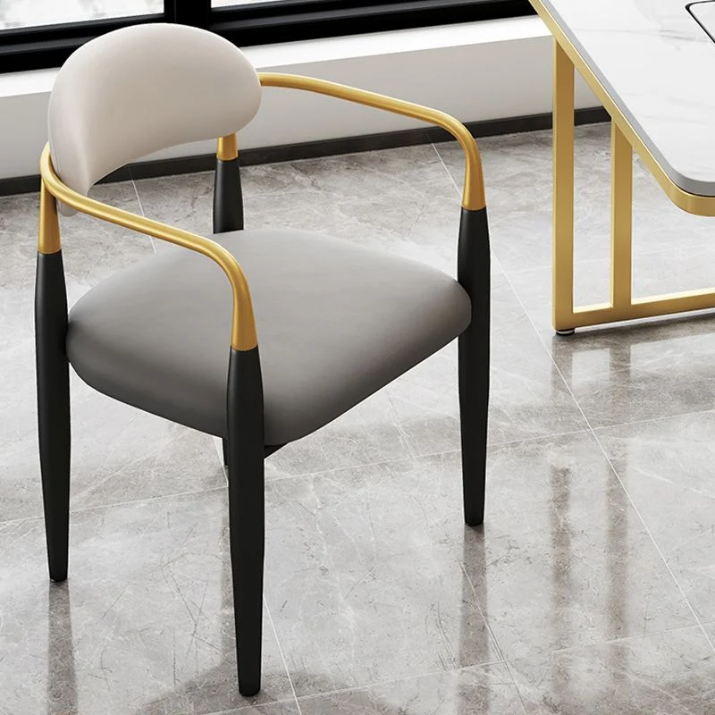 Sedia da pranzo moderna con braccioli imbottiti per la casa con gambe metallo Clearhalo