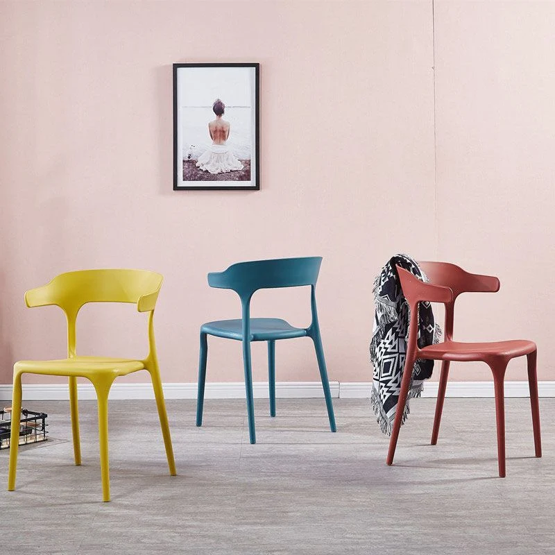 Sedia da pranzo moderna con braccioli plastica per ristorante, finitura opaca, con schienale aperto Clearhalo