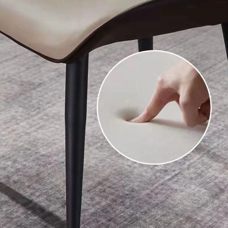 Sedia da pranzo moderna con schienale alare Sedia senza braccioli pelle PU con gambe metallo Clearhalo