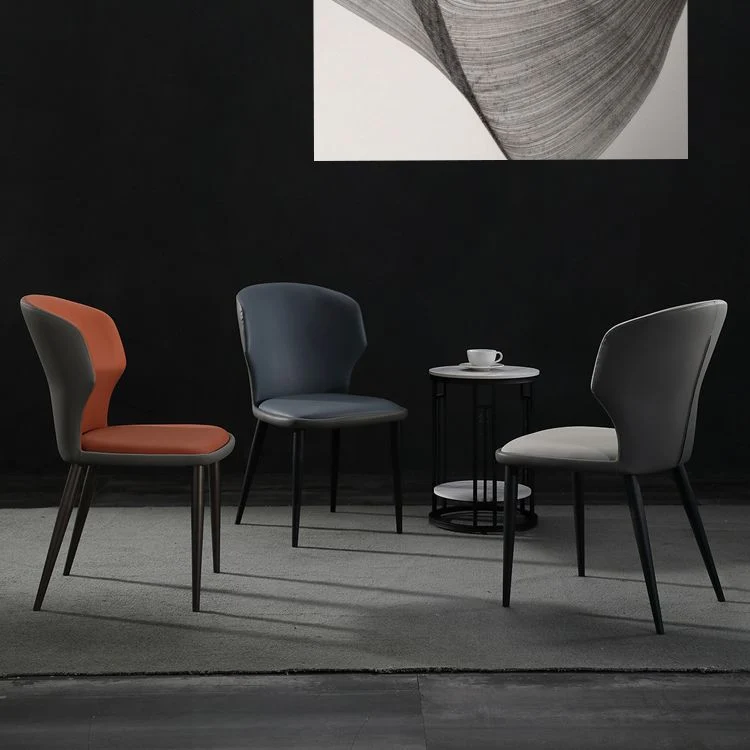 Sedia da pranzo moderna con schienale pelle e finitura opaca per ristorante Clearhalo