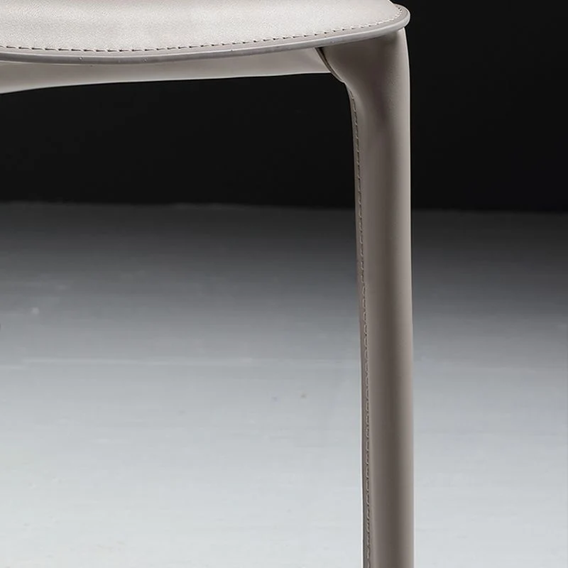 Sedia da pranzo moderna pelle per la casa con braccioli, finitura opaca Clearhalo