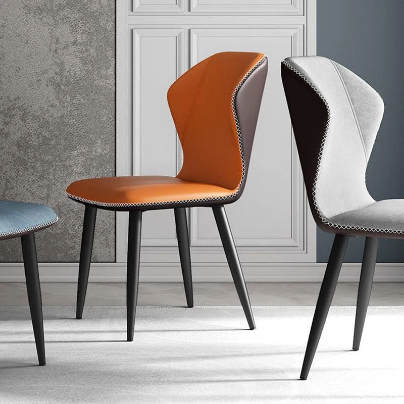 Sedia da pranzo moderna per camera da letto con sedia laterale con schienale pelle e finitura opaca Clearhalo