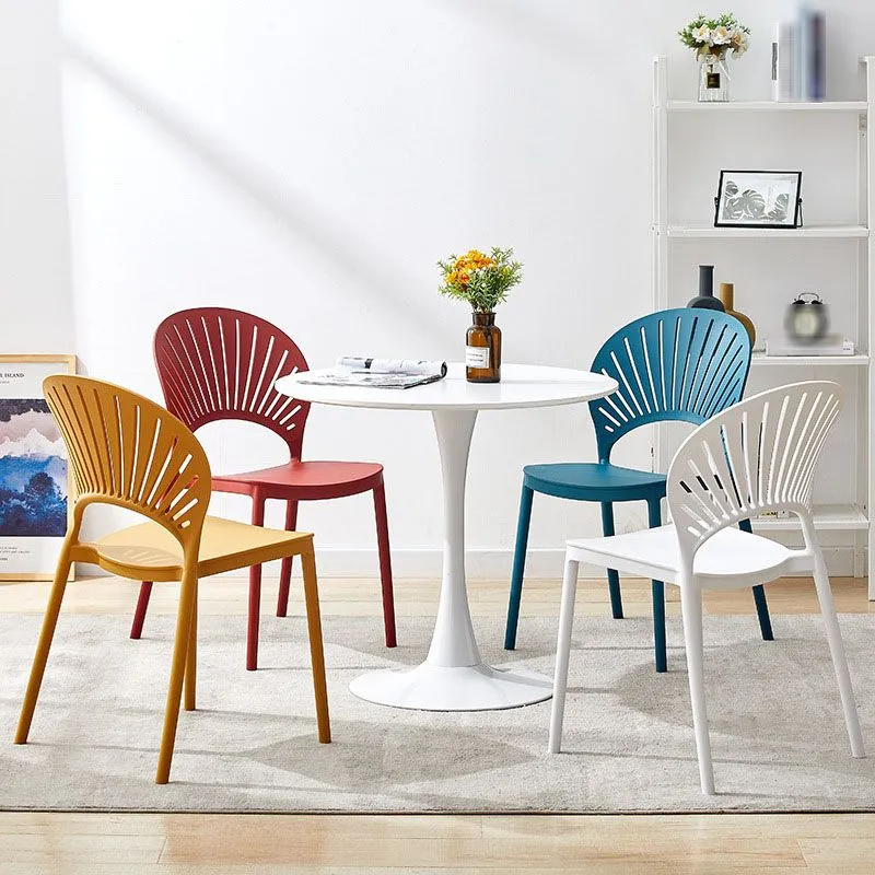 Sedia da pranzo moderna plastica con finitura opaca, sedia laterale aperta e impilabile Clearhalo