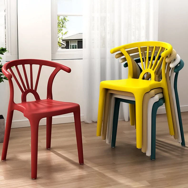Sedia da pranzo moderna plastica impilabile con schienale doghe e finitura opaca Clearhalo