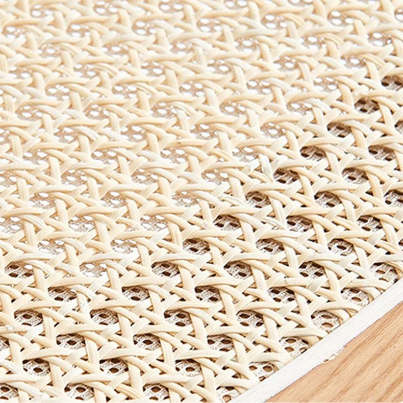 Sedia da pranzo moderna senza braccioli legno massello e rattan con schienale aperto Clearhalo
