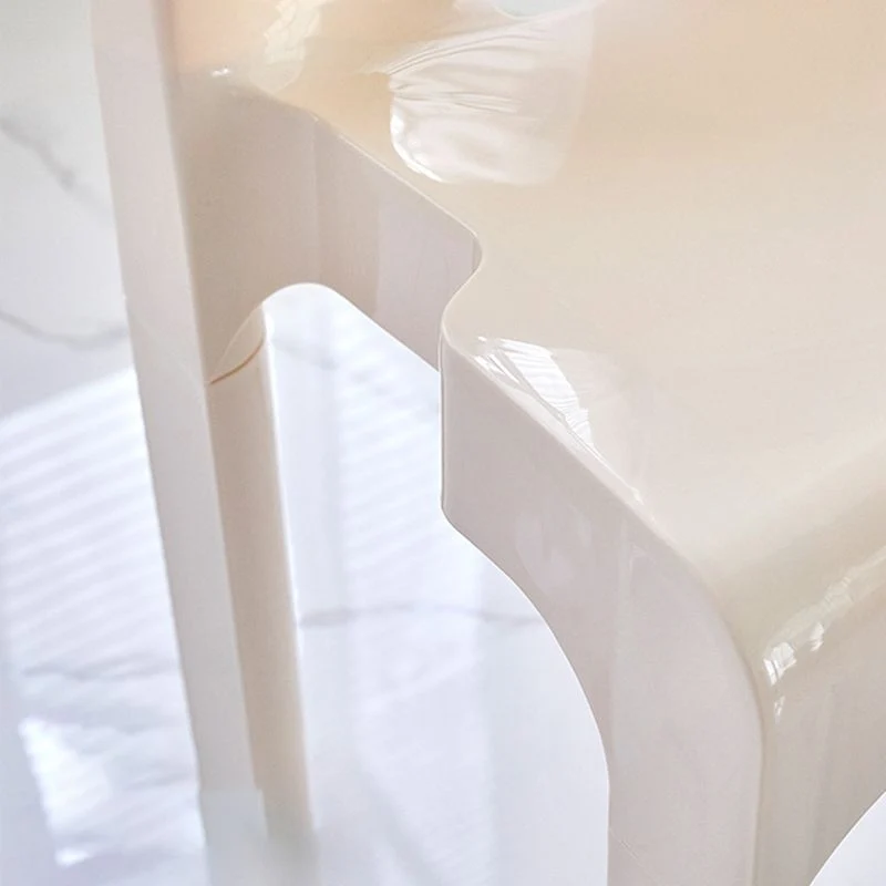 Sedia da pranzo moderna senza braccioli Sedia plastica con lato posteriore aperto per ristorante Clearhalo