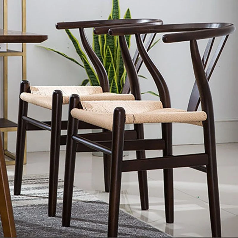 Sedia da pranzo naturale moderna con braccioli imbottiti Wishbone per la casa Clearhalo