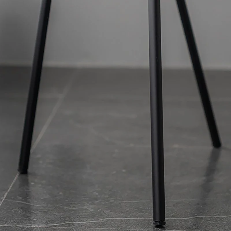 Sedia da pranzo per la casa moderna imbottita con braccioli aperti con finitura opaca Clearhalo