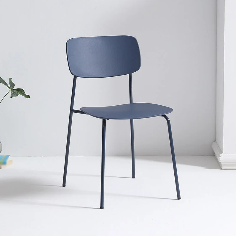 Sedia da pranzo plastica con finitura opaca per ristorante contemporaneo con schienale aperto e sedia laterale Clearhalo