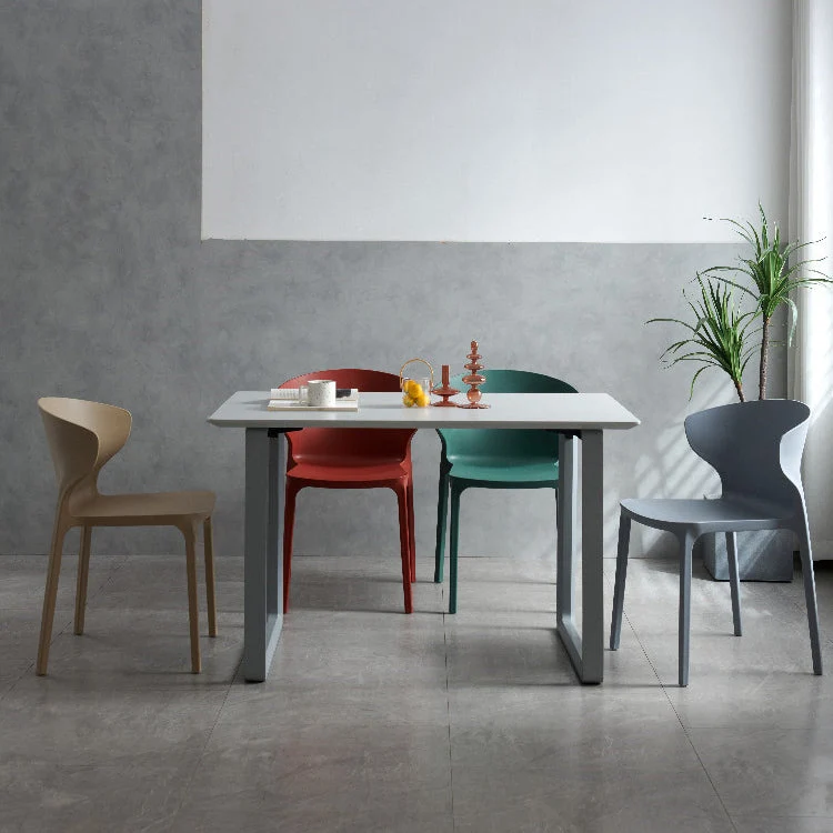Sedia da pranzo plastica senza braccioli stile scandinavo, con schienale solido, per uso domestico Clearhalo