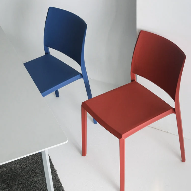 Sedia da pranzo plastica stile nordico Sedia laterale da pranzo con schienale aperto per ristorante Clearhalo