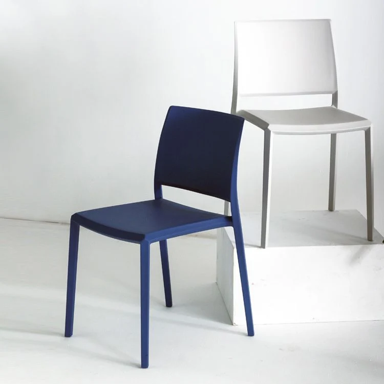 Sedia da pranzo plastica stile nordico Sedia laterale da pranzo con schienale aperto per ristorante Clearhalo