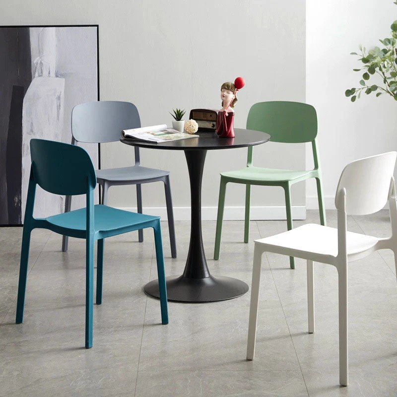 Sedia da pranzo scandinava con schienale aperto e finitura opaca per sala conferenze Clearhalo
