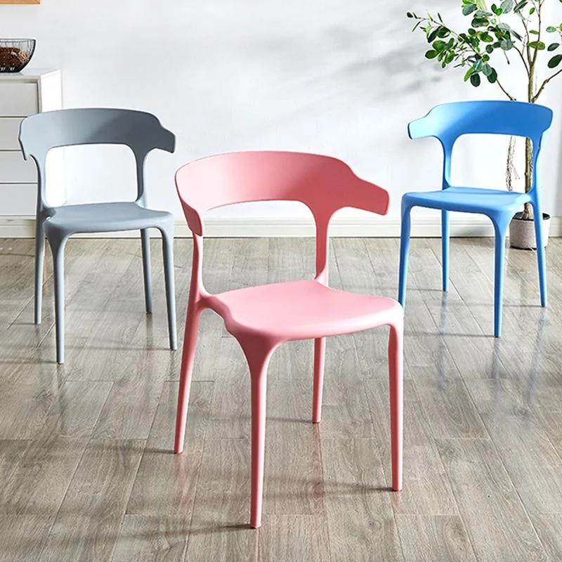 Sedia da pranzo scandinava impilabile plastica con schienale aperto e finitura opaca Clearhalo