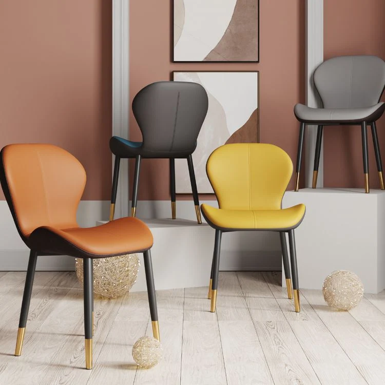 Sedia da pranzo scandinava Parsons per sala studio con finitura opaca pelle PU Clearhalo