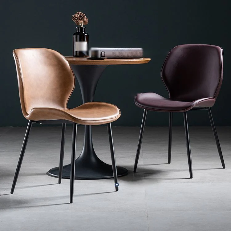 Sedia da pranzo scandinava pelle con schienale alto e finitura opaca (set di 2) Clearhalo