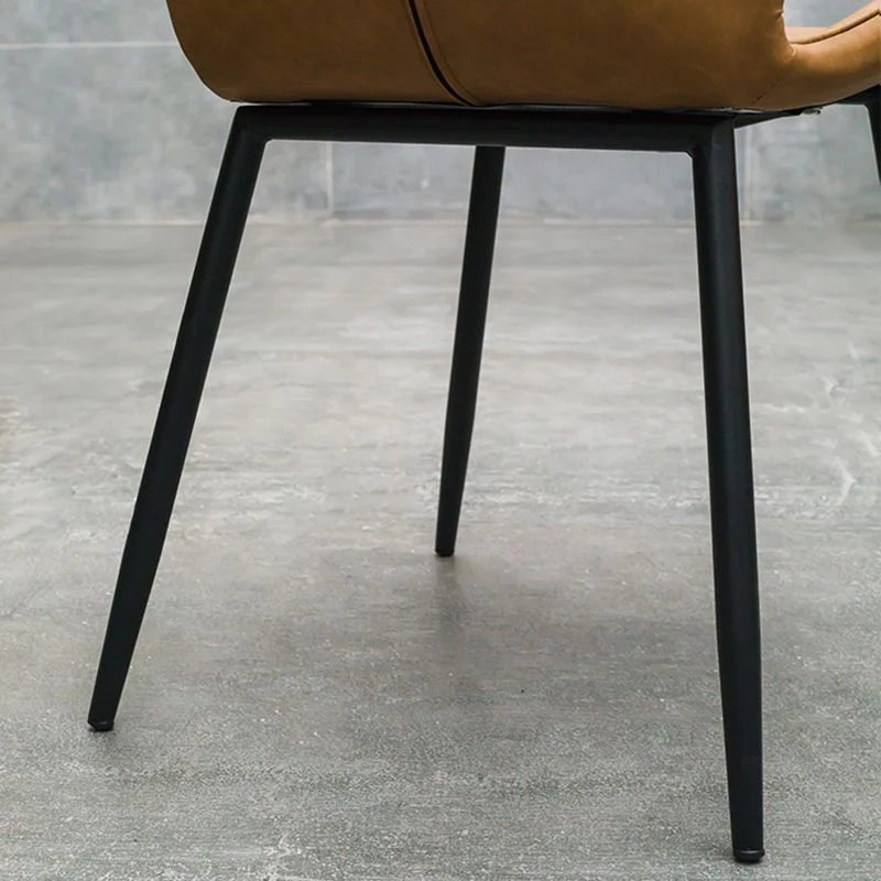 Sedia da pranzo scandinava per ristorante Parsons con finitura opaca pelle PU Clearhalo