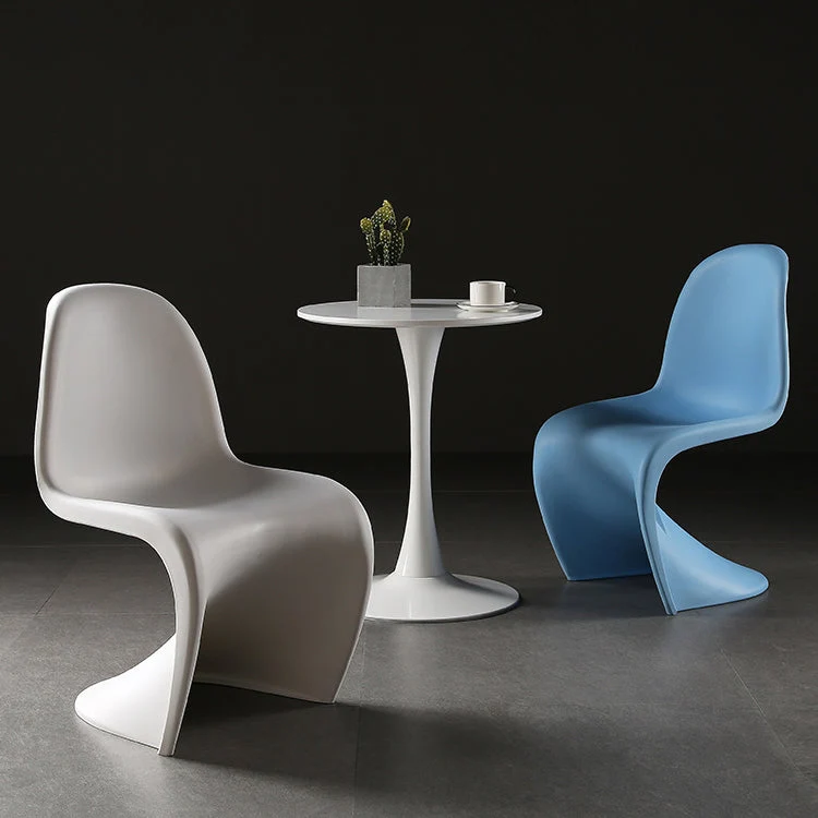 Sedia da pranzo senza braccioli plastica stile contemporaneo. Sedia laterale con schienale solido per la casa Clearhalo