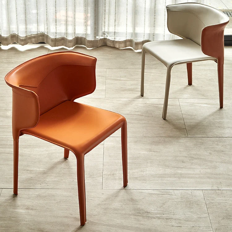Sedia da pranzo stile designer Wingback Home con braccioli pelle con finitura opaca (set di 2) Clearhalo