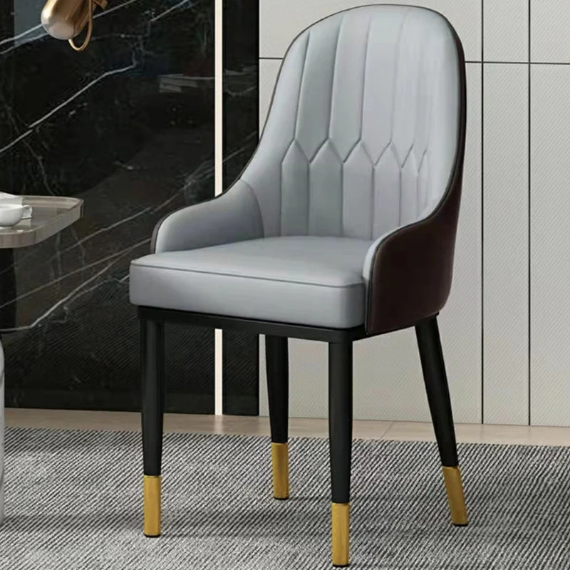 Sedia da pranzo stile moderno con braccioli metallo, schienale massiccio, per cucina Clearhalo
