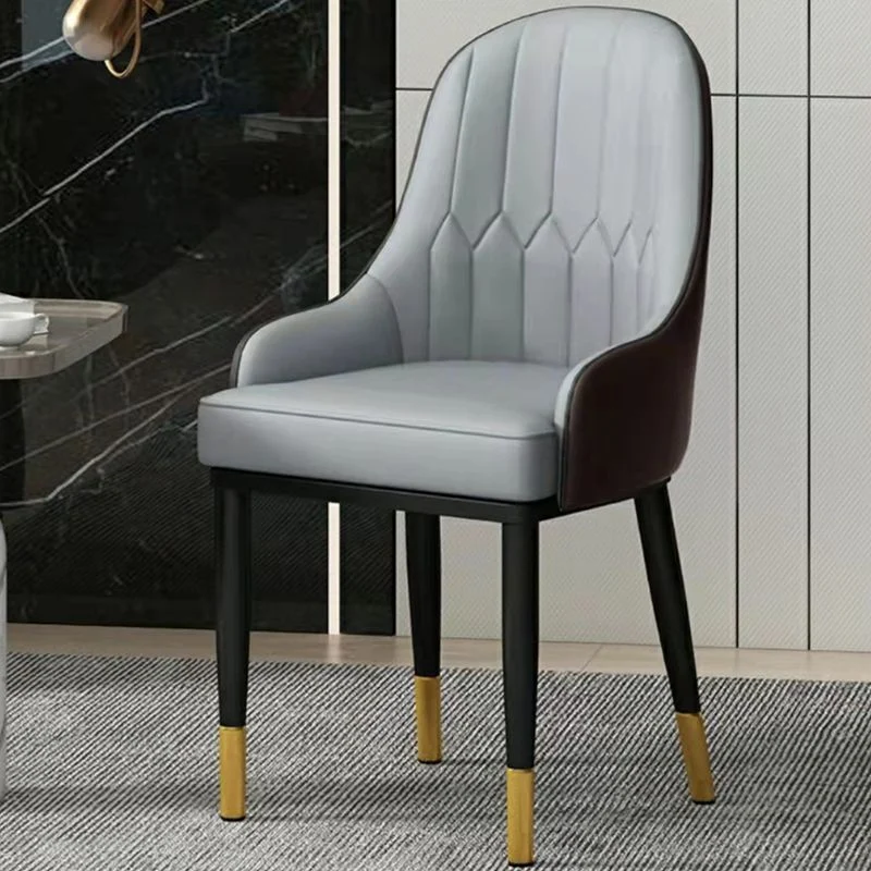 Sedia da pranzo stile moderno con braccioli metallo, schienale massiccio, per cucina Clearhalo