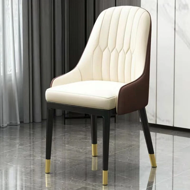 Sedia da pranzo stile moderno con braccioli metallo, schienale massiccio, per cucina Clearhalo