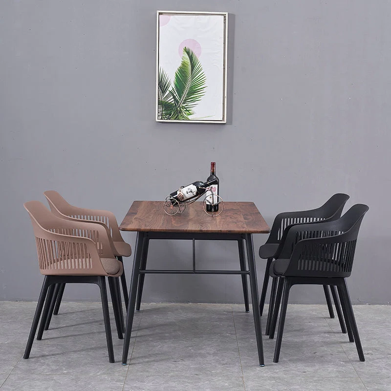 Sedia da pranzo stile moderno per cucina con gambe plastica Clearhalo