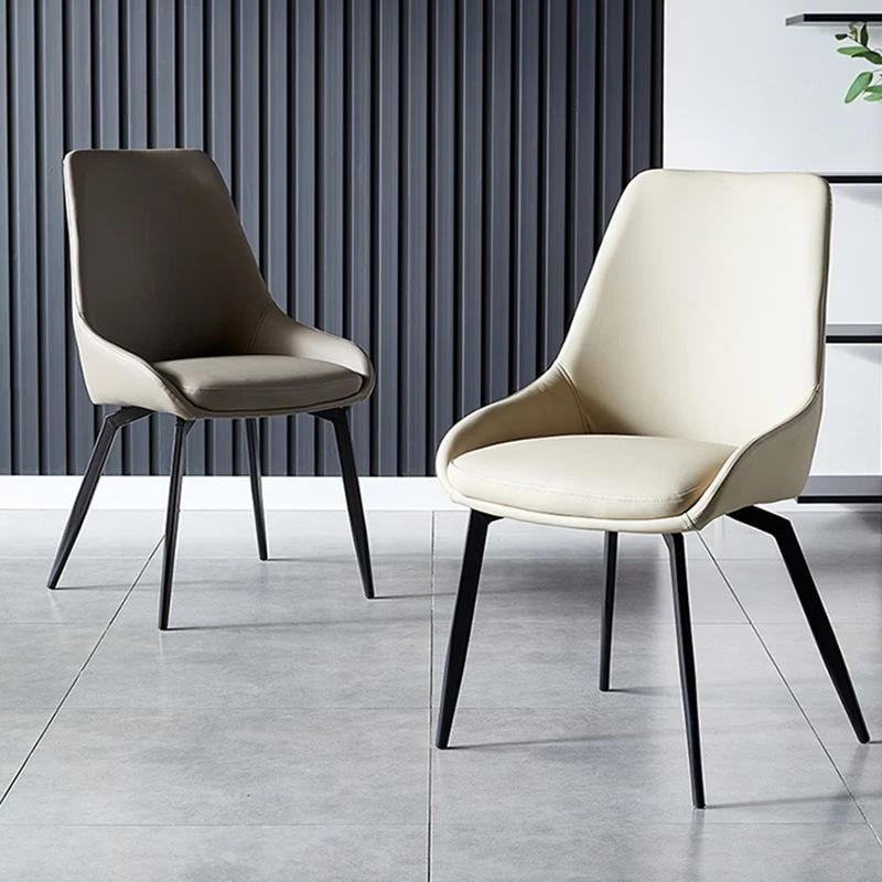 Sedia da ristorante moderna pelle con finitura opaca Parsons, sedia da pranzo con gambe nere Clearhalo