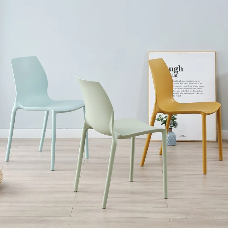Sedia da sala da pranzo contemporanea plastica Sedia laterale impilabile per la casa con schienale solido Clearhalo