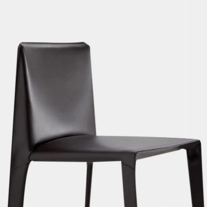 Sedia da sala da pranzo imbottita metallo con schienale massiccio per la casa stile moderno Clearhalo