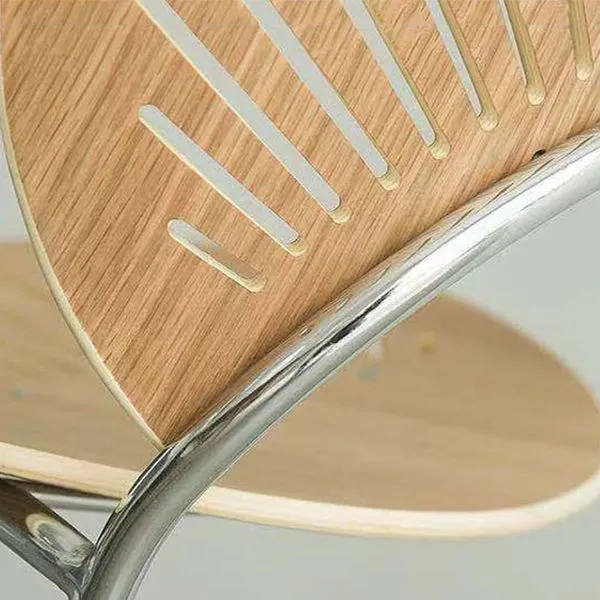 Sedia da sala da pranzo legno con gambe metallo con schienale aperto per la casa contemporanea Clearhalo