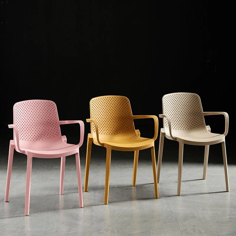 Sedia da sala da pranzo moderna plastica contemporanea con braccioli e schienale solido Clearhalo