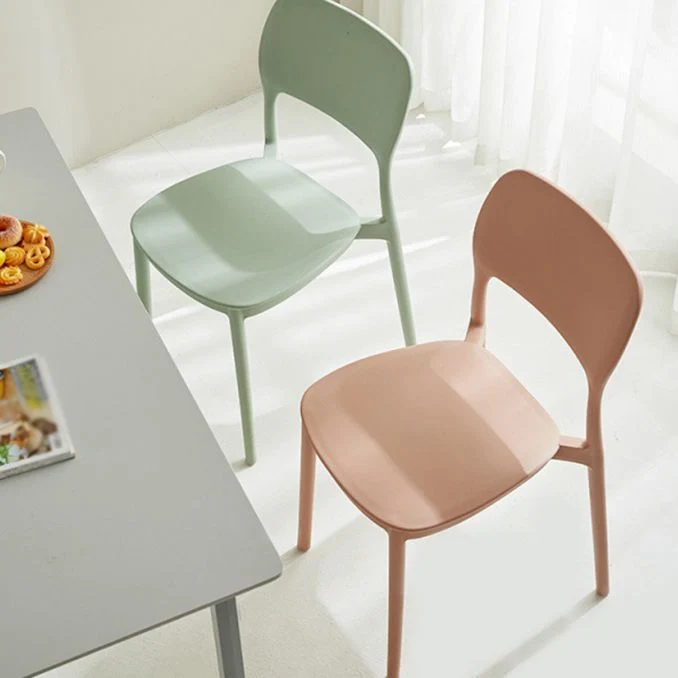 Sedia scandinava da cucina plastica con schienale aperto Clearhalo